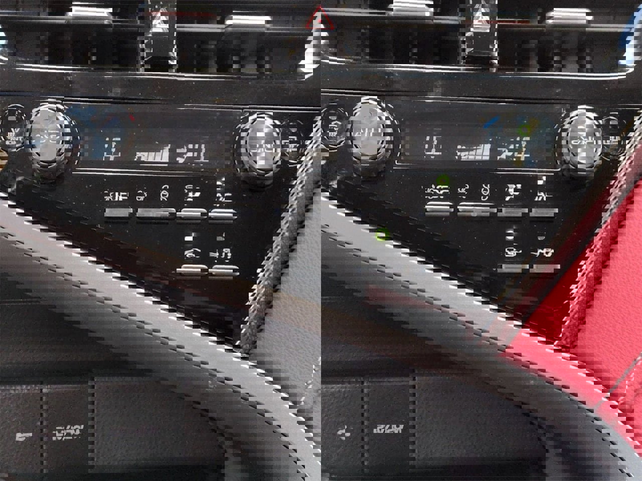 Used 2022 Toyota Camry XSE image 17