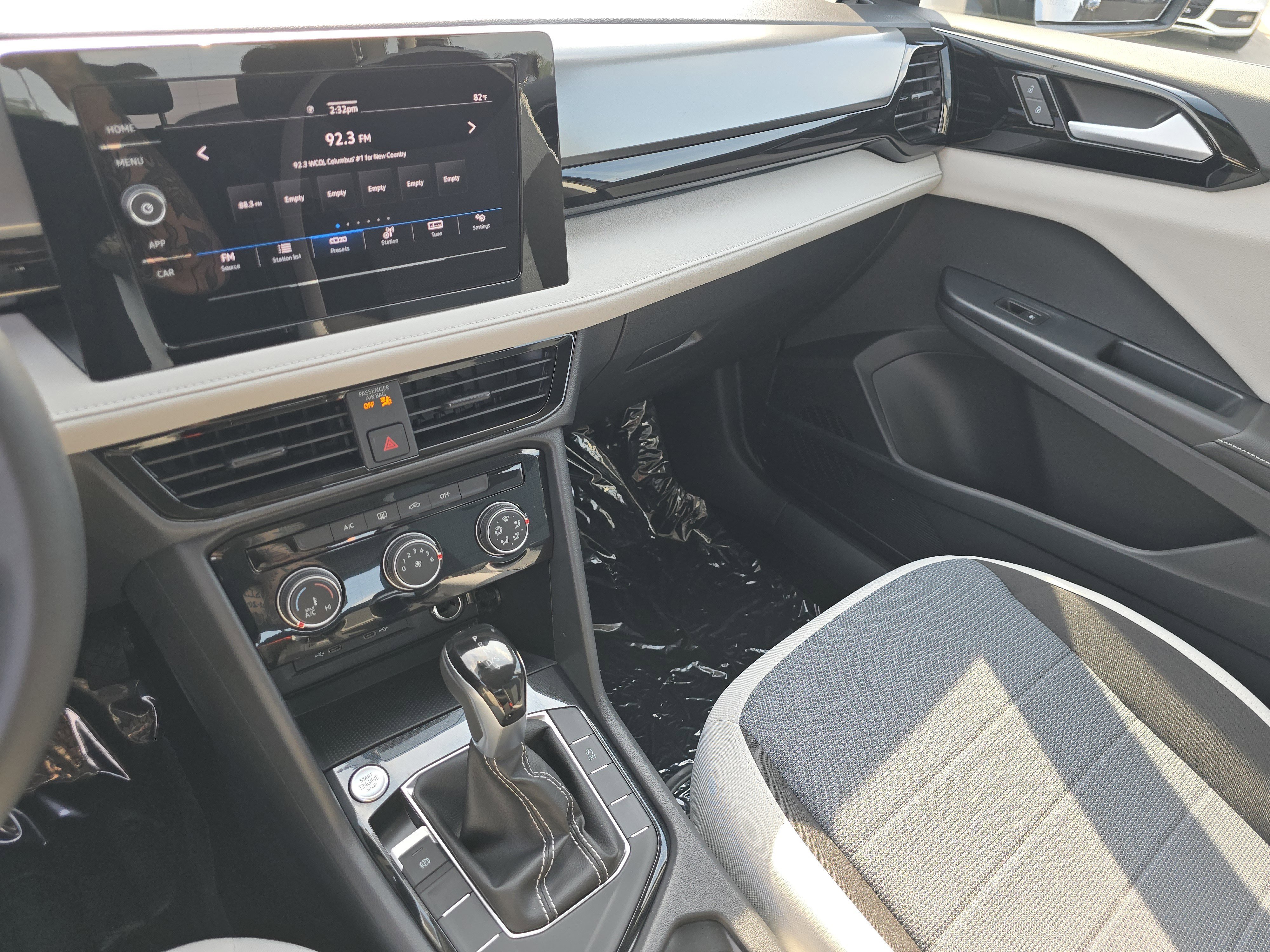 New 2025 Volkswagen Taos S image 25