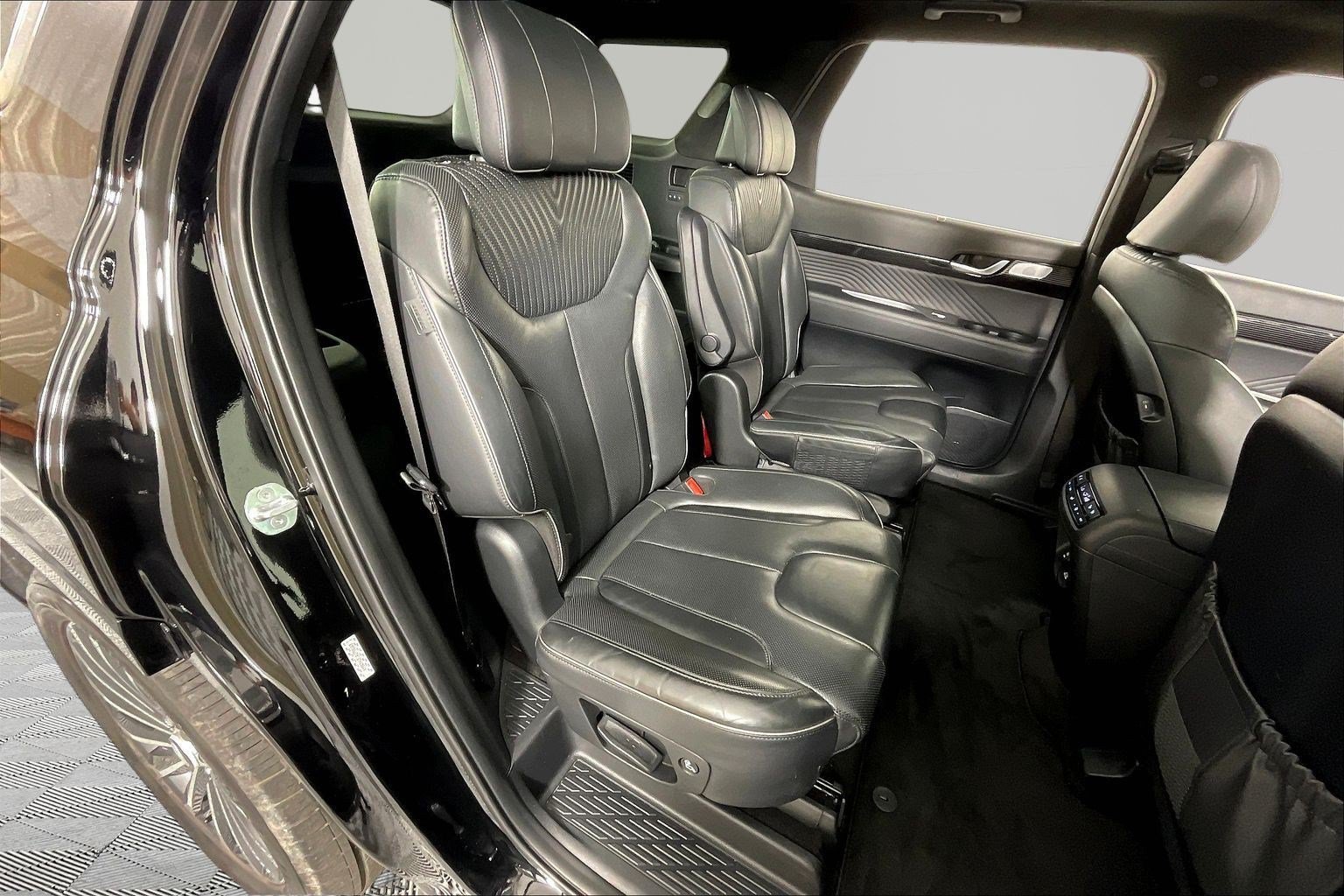 Used 2024 Hyundai Palisade Calligraphy FWD image 24