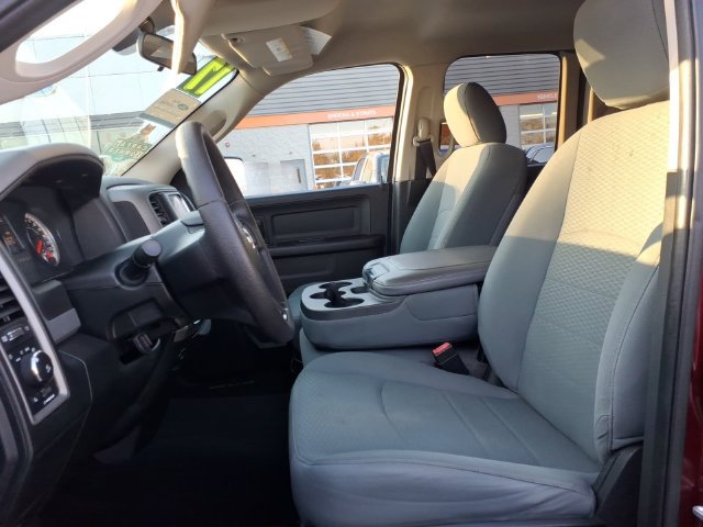 Used 2017 RAM 1500 Express AWD/4WD image 12