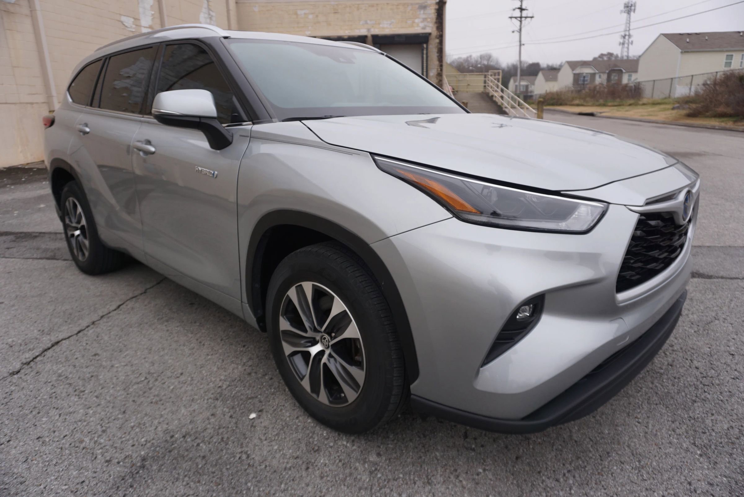 Used 2021 Toyota Highlander XLE image 5