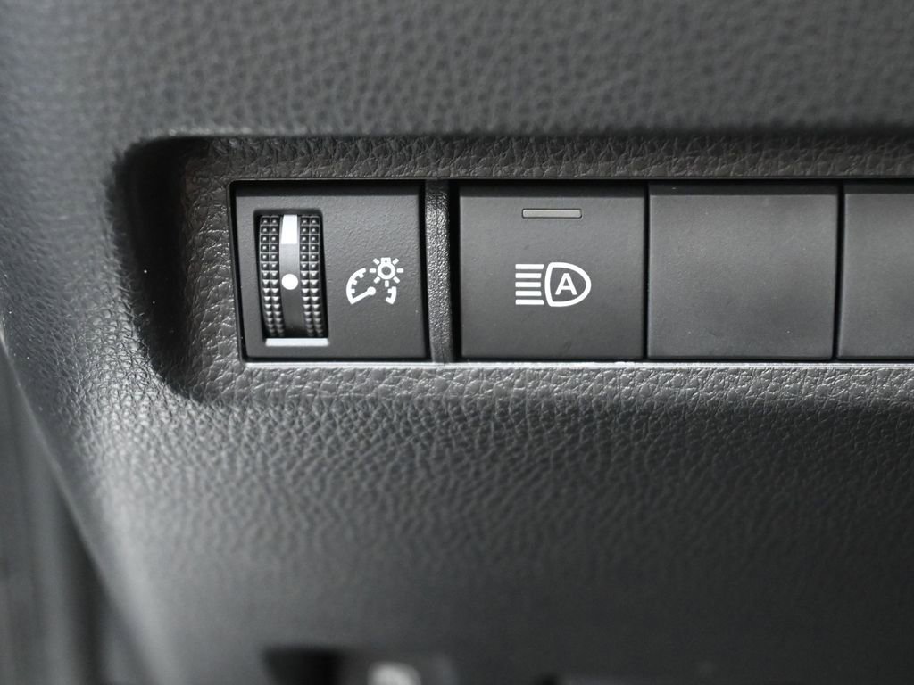 Certified 2025 Toyota RAV4 XLE Premium AWD/4WD image 15
