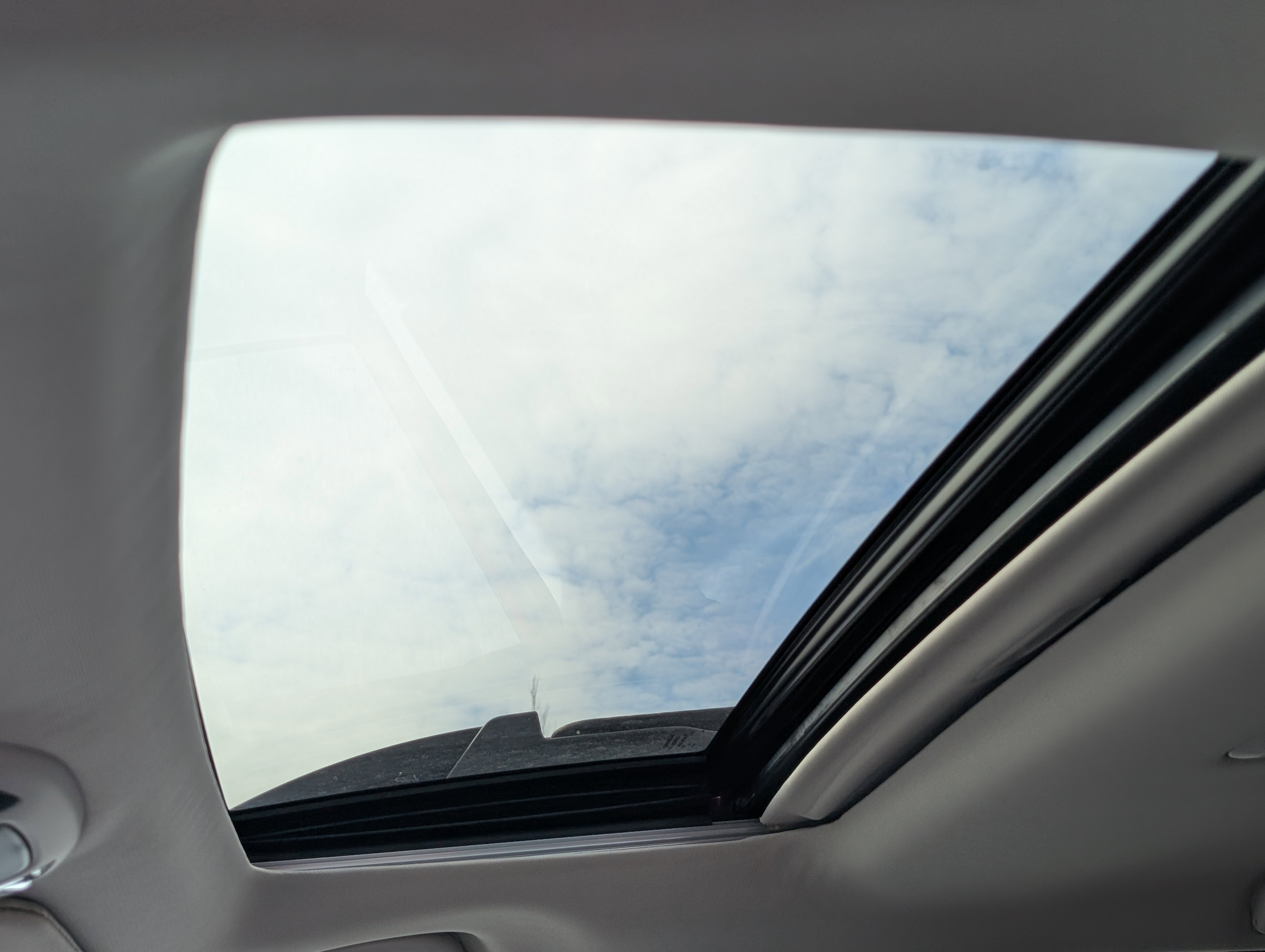 Used 2020 Subaru Outback Limited image 19