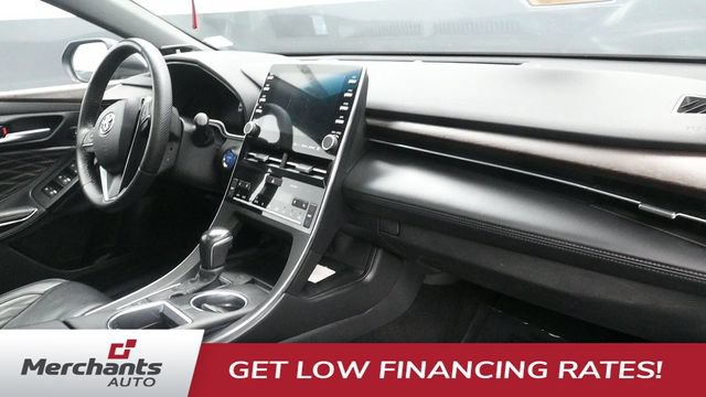 Used 2022 Toyota Avalon Limited w/ Advanced Safety Package FWD image 16