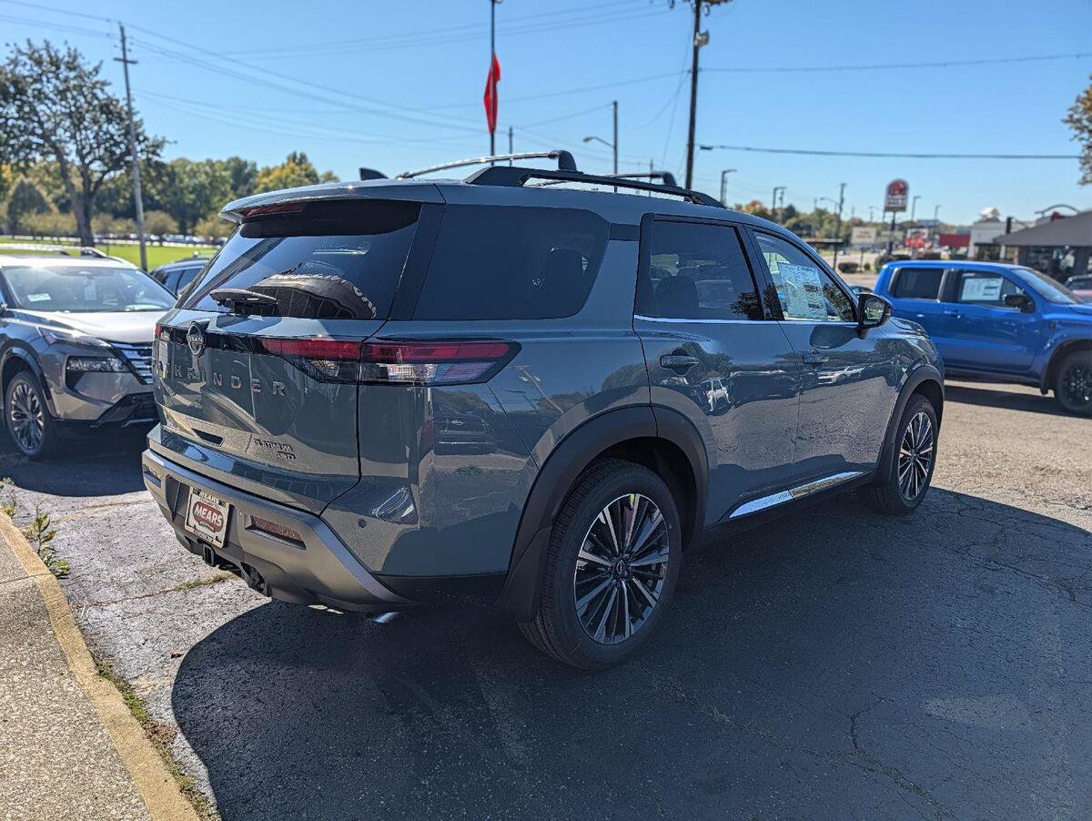 New 2026 Nissan Pathfinder Platinum AWD/4WD image 11