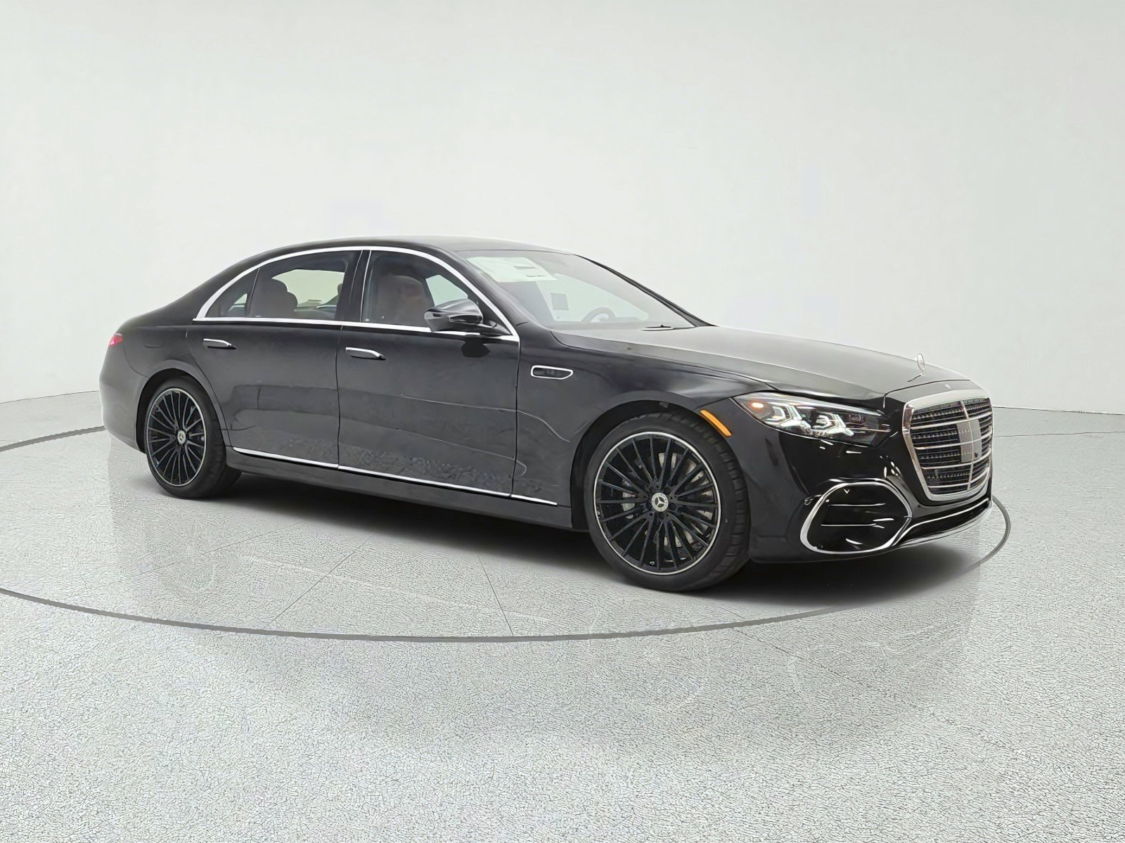 New 2027 Mercedes-Benz S 580 4MATIC Sedan image 3