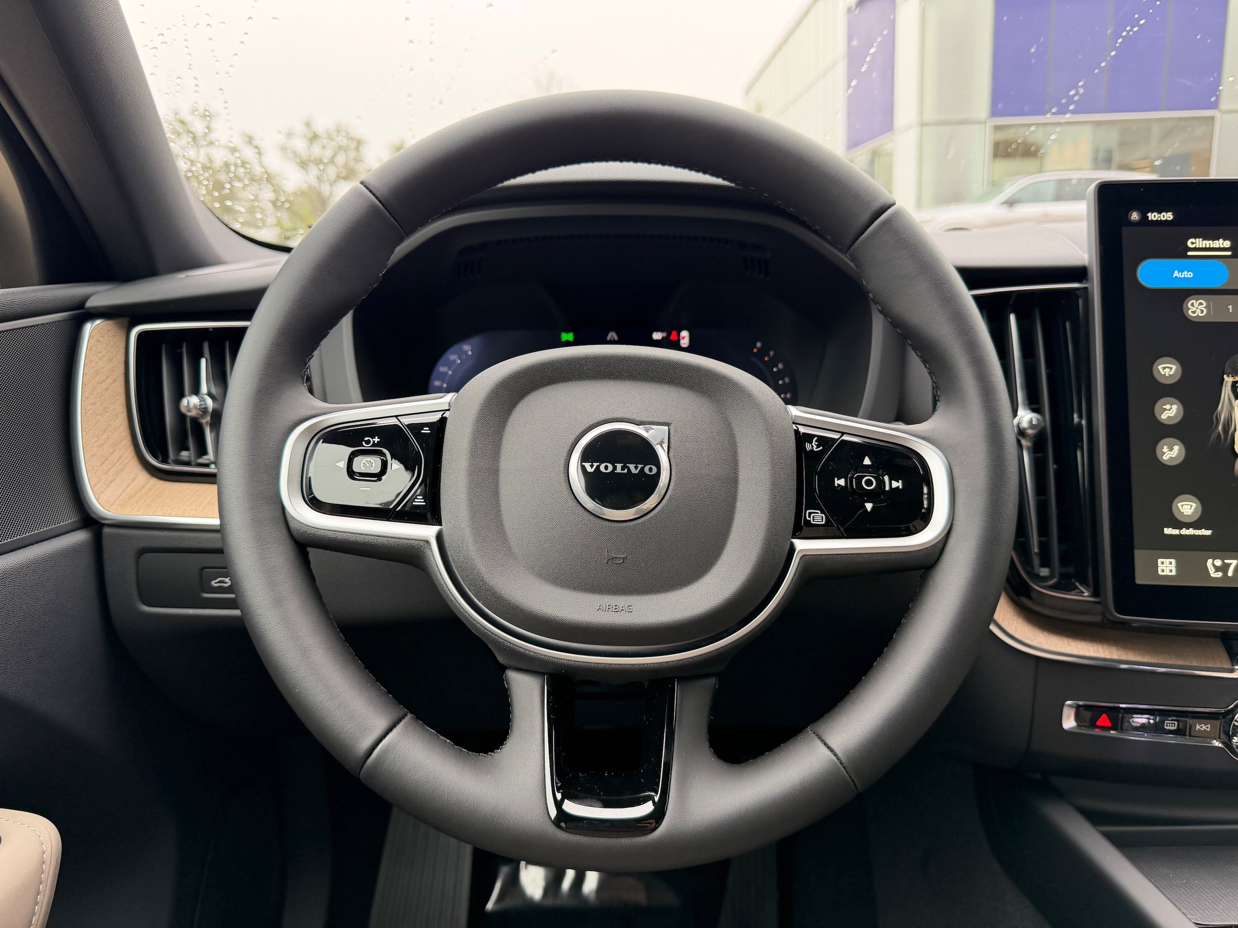 New 2026 Volvo XC60 B5 Plus w/ Protection Package Premier AWD/4WD image 14