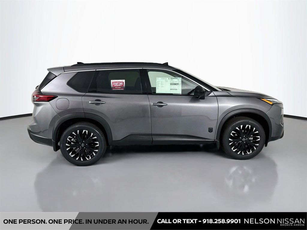 New 2026 Nissan Rogue Dark Armor FWD image 4