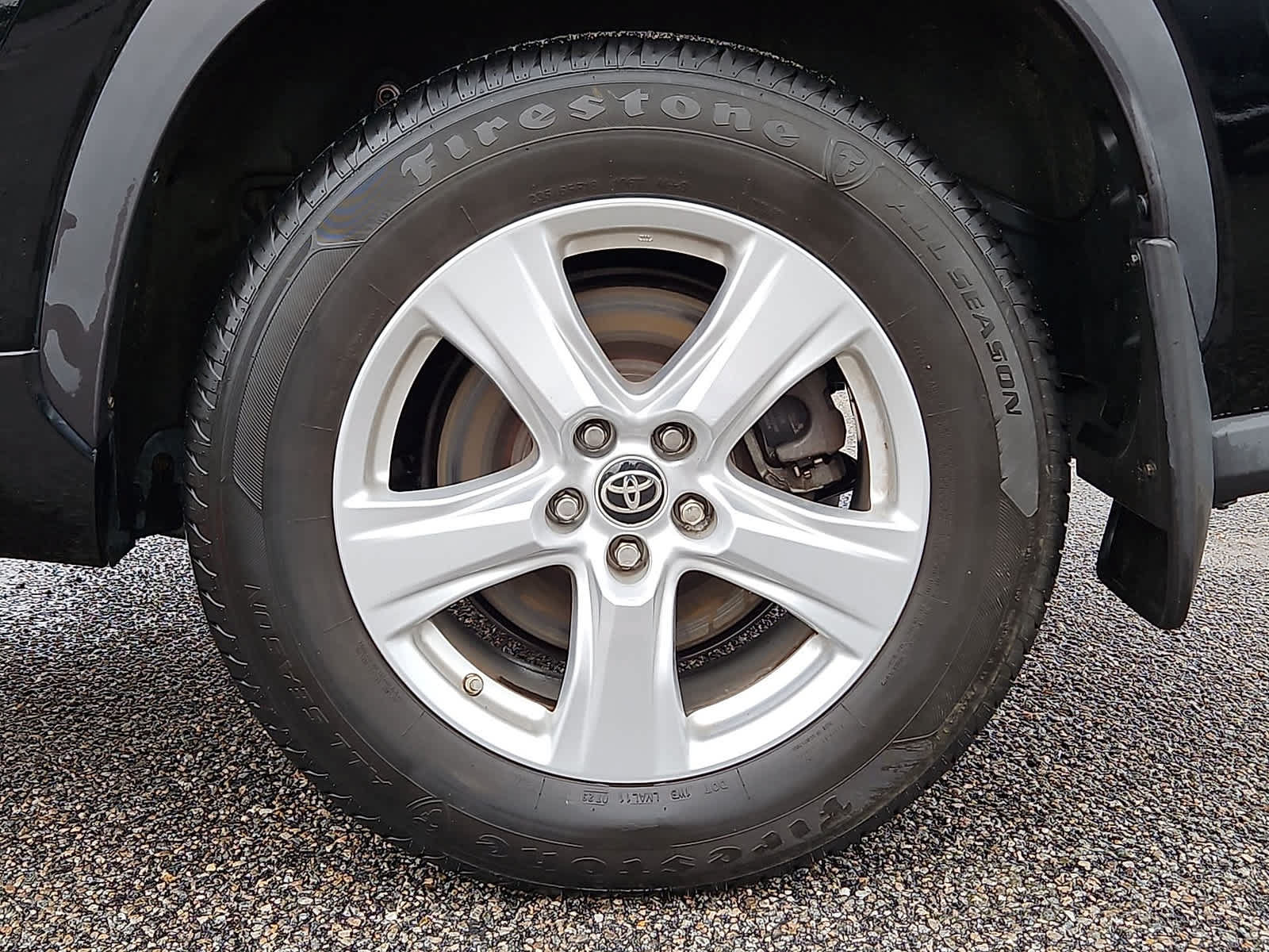 Used 2021 Toyota Highlander LE AWD/4WD image 37