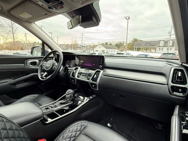 Used 2023 Kia Sorento SX image 21