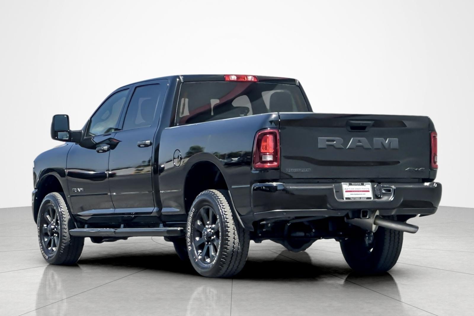 Used 2026 RAM 2500 Big Horn AWD/4WD image 3