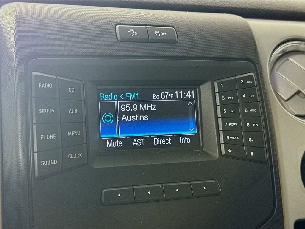 Used 2014 Ford F150 XLT w/ Equipment Group 302A Luxury image 15