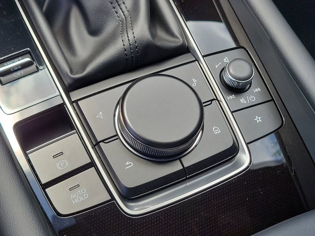 New 2026 MAZDA MAZDA3 Carbon image 32