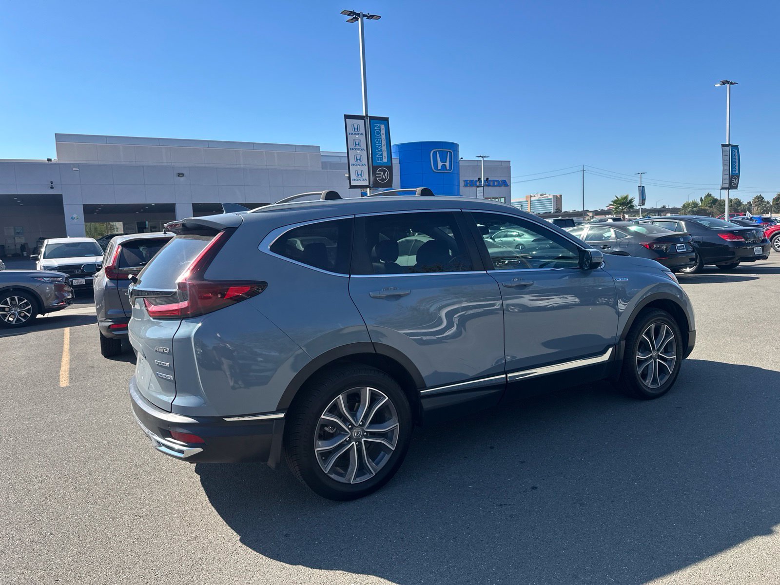Used 2022 Honda CR-V Touring image 3
