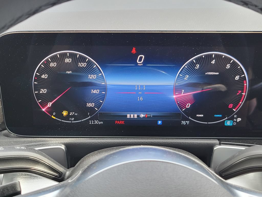 Used 2025 Mercedes-Benz GLB 250 4MATIC image 6