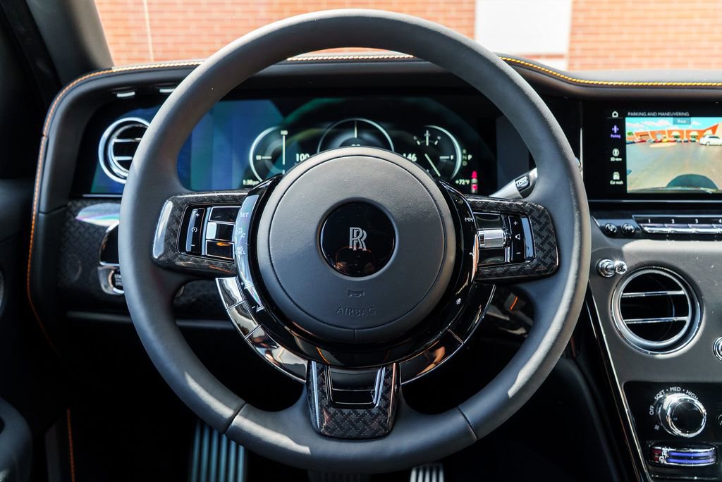 Used 2025 Rolls-Royce Cullinan Black Badge AWD/4WD image 5