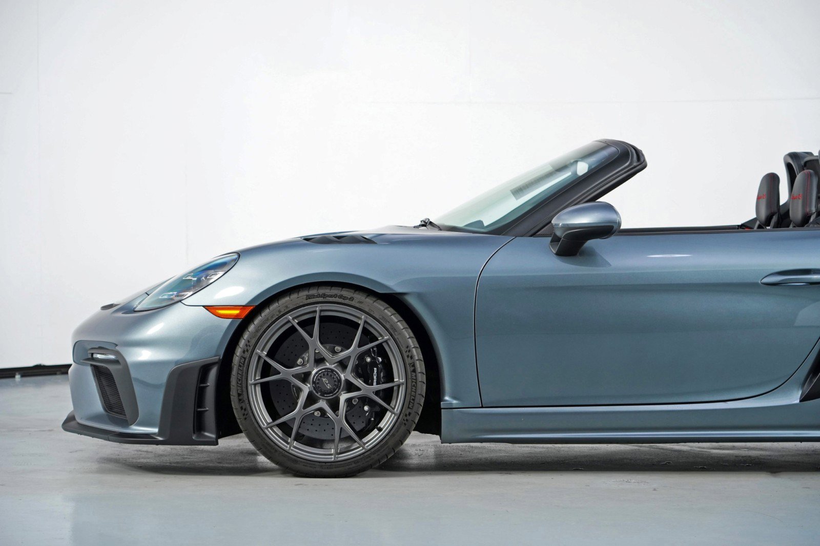 Used 2024 Porsche 718 Boxster Spyder RS w/ Light Design Package RWD image 66