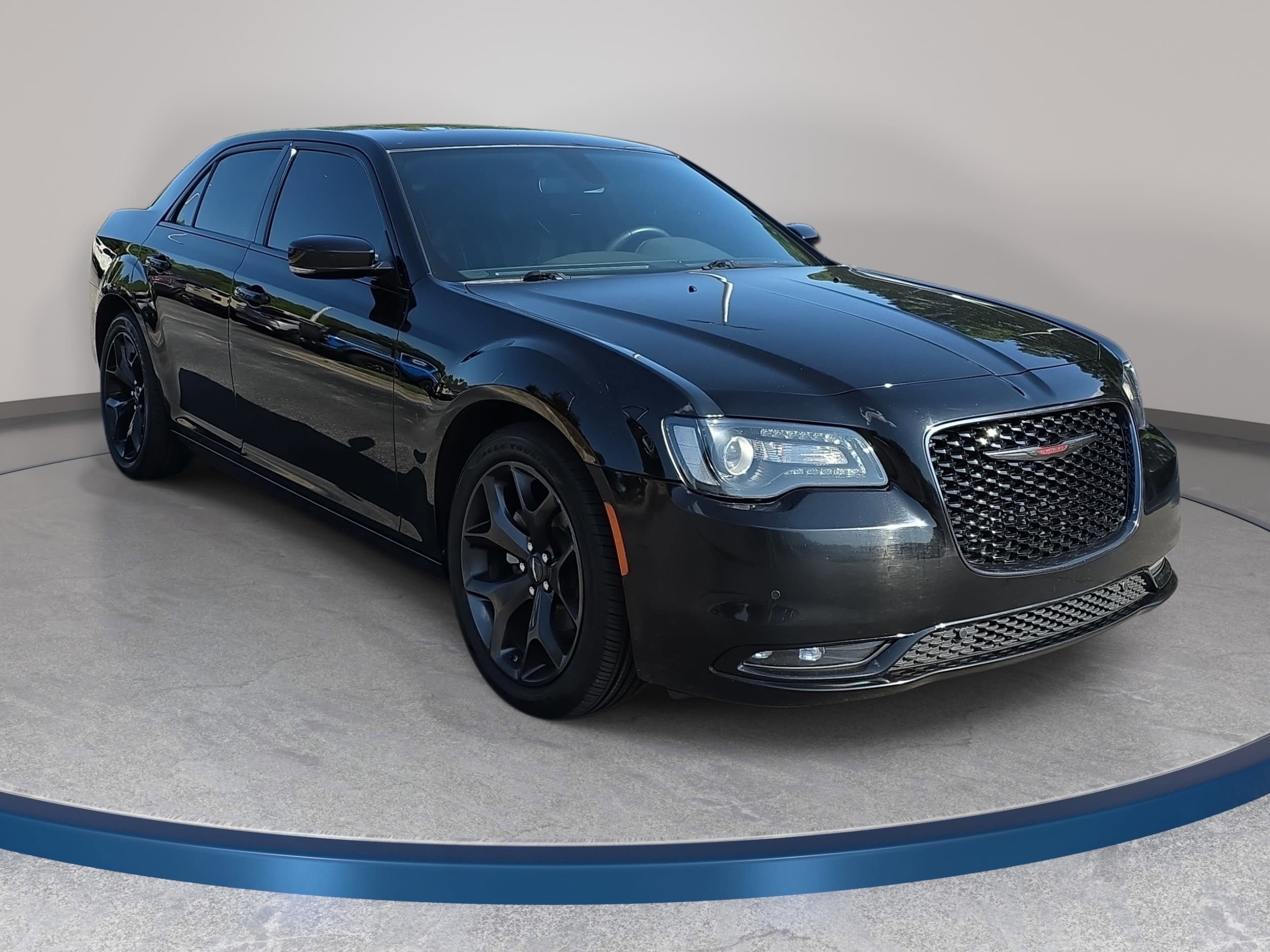 Used 2023 Chrysler 300 S RWD image 3