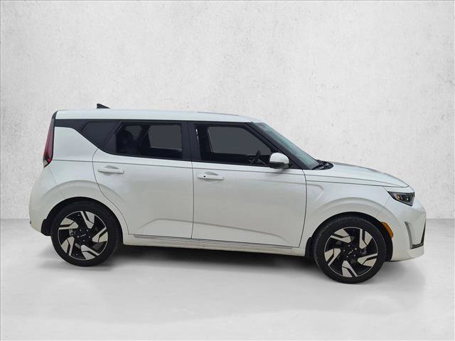 Used 2023 Kia Soul GT-Line w/ GT-Line Technology Package FWD image 4