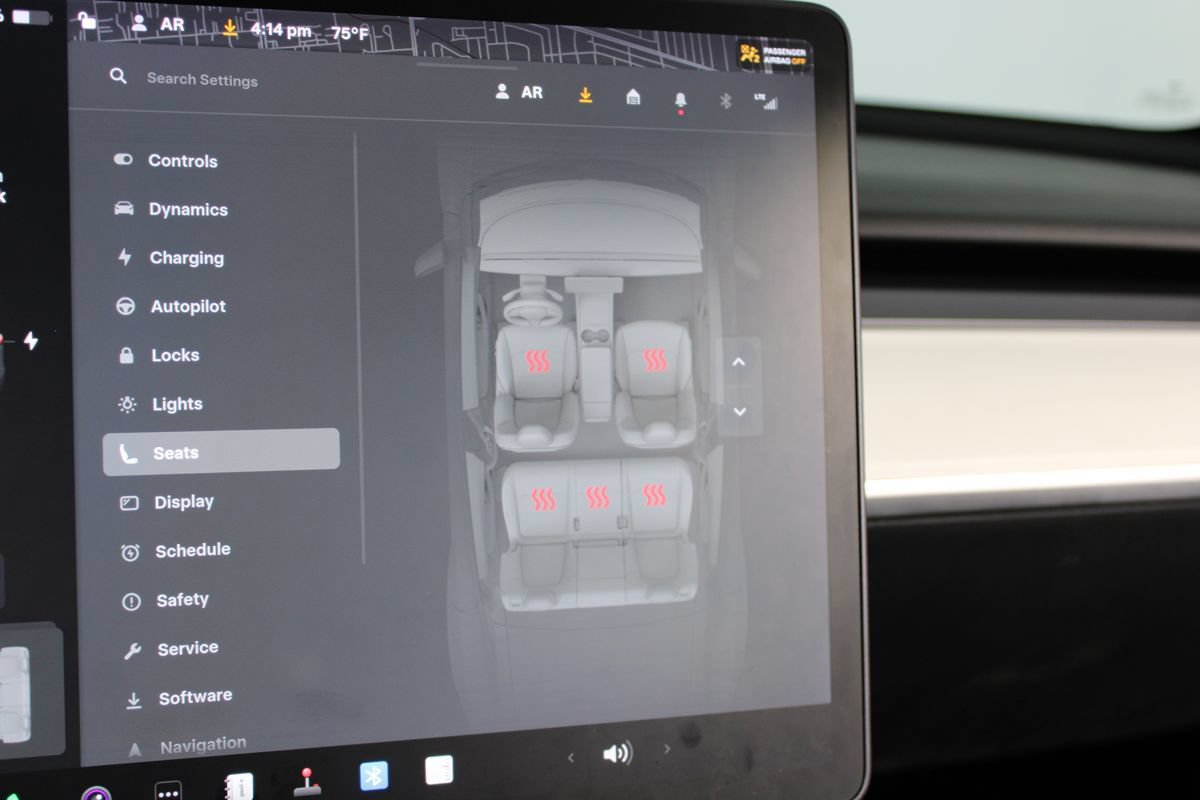 Used 2022 Tesla Model Y Long Range AWD/4WD image 19