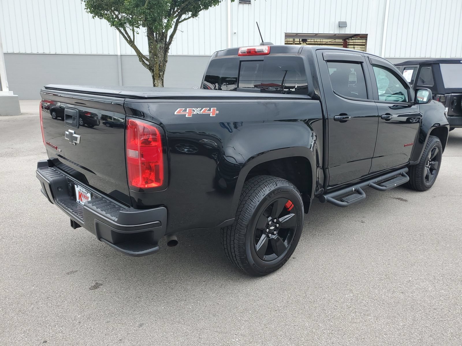 Used 2018 Chevrolet Colorado LT w/ Redline Special Edition AWD/4WD image 4