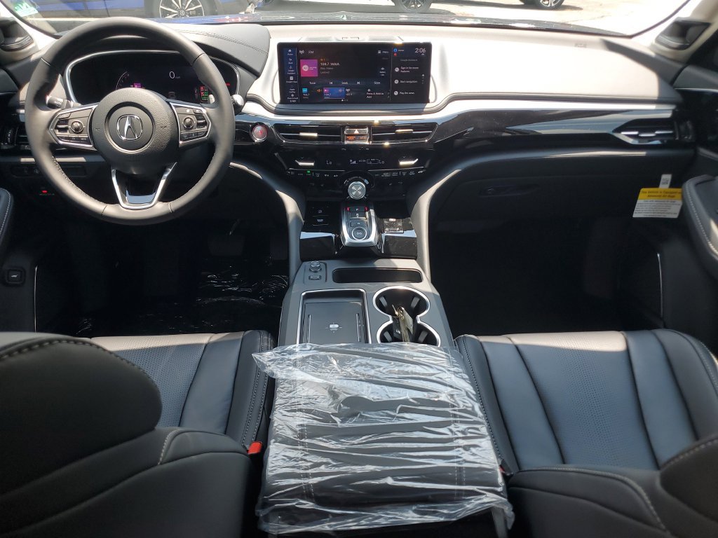 New 2026 Acura MDX w/ Technology Package FWD image 17