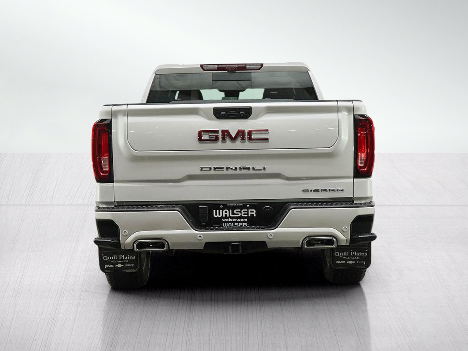 Used 2025 GMC Sierra 1500 Denali w/ Technology Package AWD/4WD image 4
