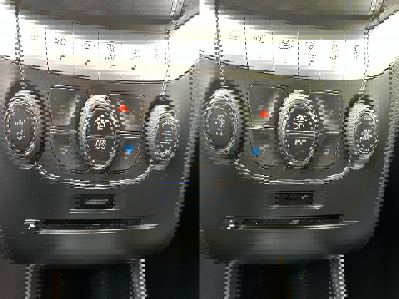 Used 2014 Dodge Journey SXT w/ Flexible Seating Group image 20