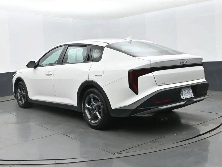 Used 2025 Kia K4 FWD image 9