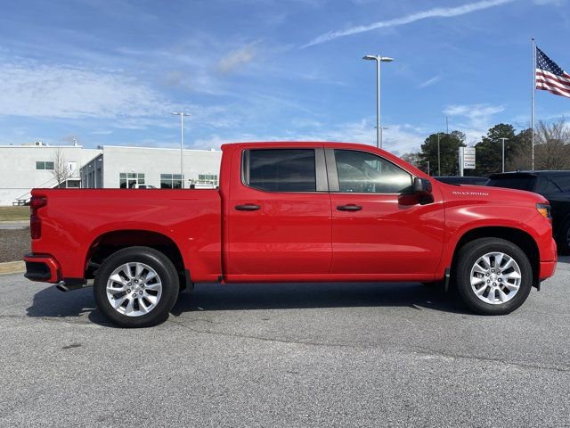 Used 2024 Chevrolet Silverado 1500 Custom RWD image 3