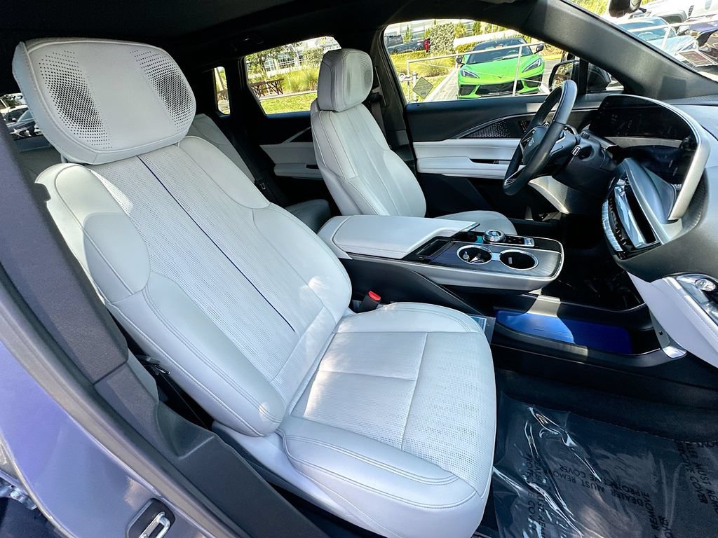 Certified 2023 Cadillac Lyriq 2WD image 26
