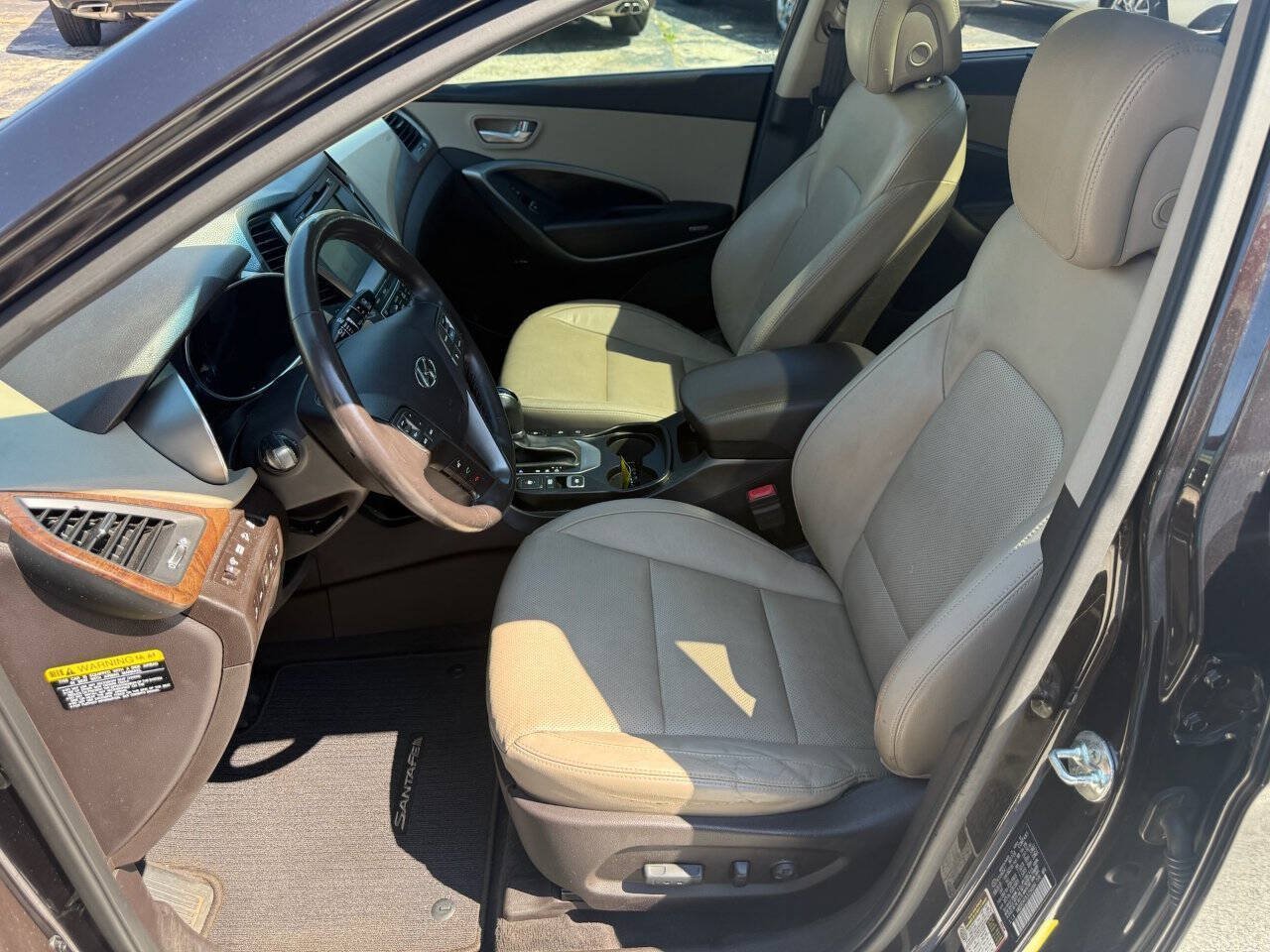 Used 2018 Hyundai Santa Fe AWD w/ SE Ultimate Tech Package 03 image 12