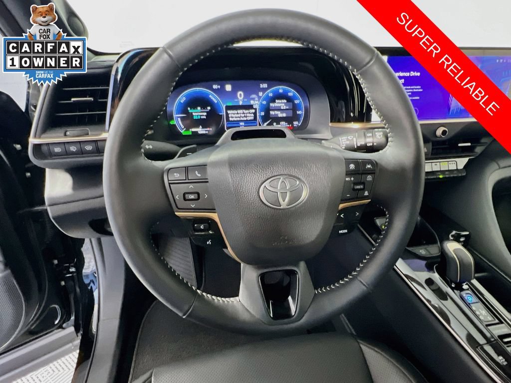 Used 2025 Toyota Crown Signia w/ Advanced Technology Package AWD/4WD image 11