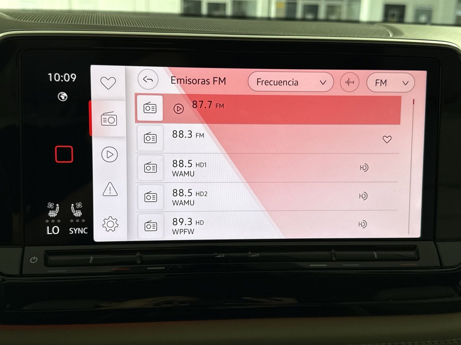Used 2024 Volkswagen Atlas SEL image 18