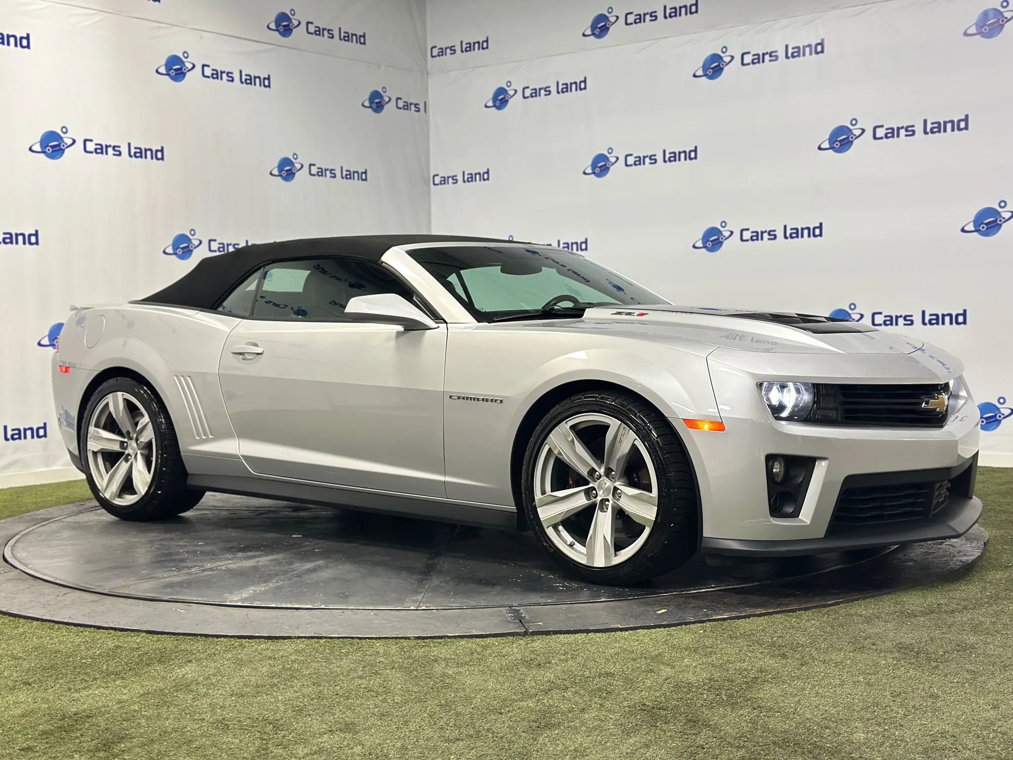 Used 2014 Chevrolet Camaro ZL1 RWD image 2