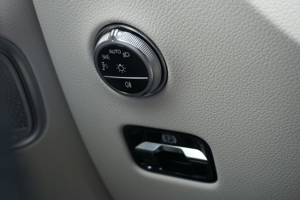 New 2026 Mercedes-Benz GLC 300 4MATIC image 33