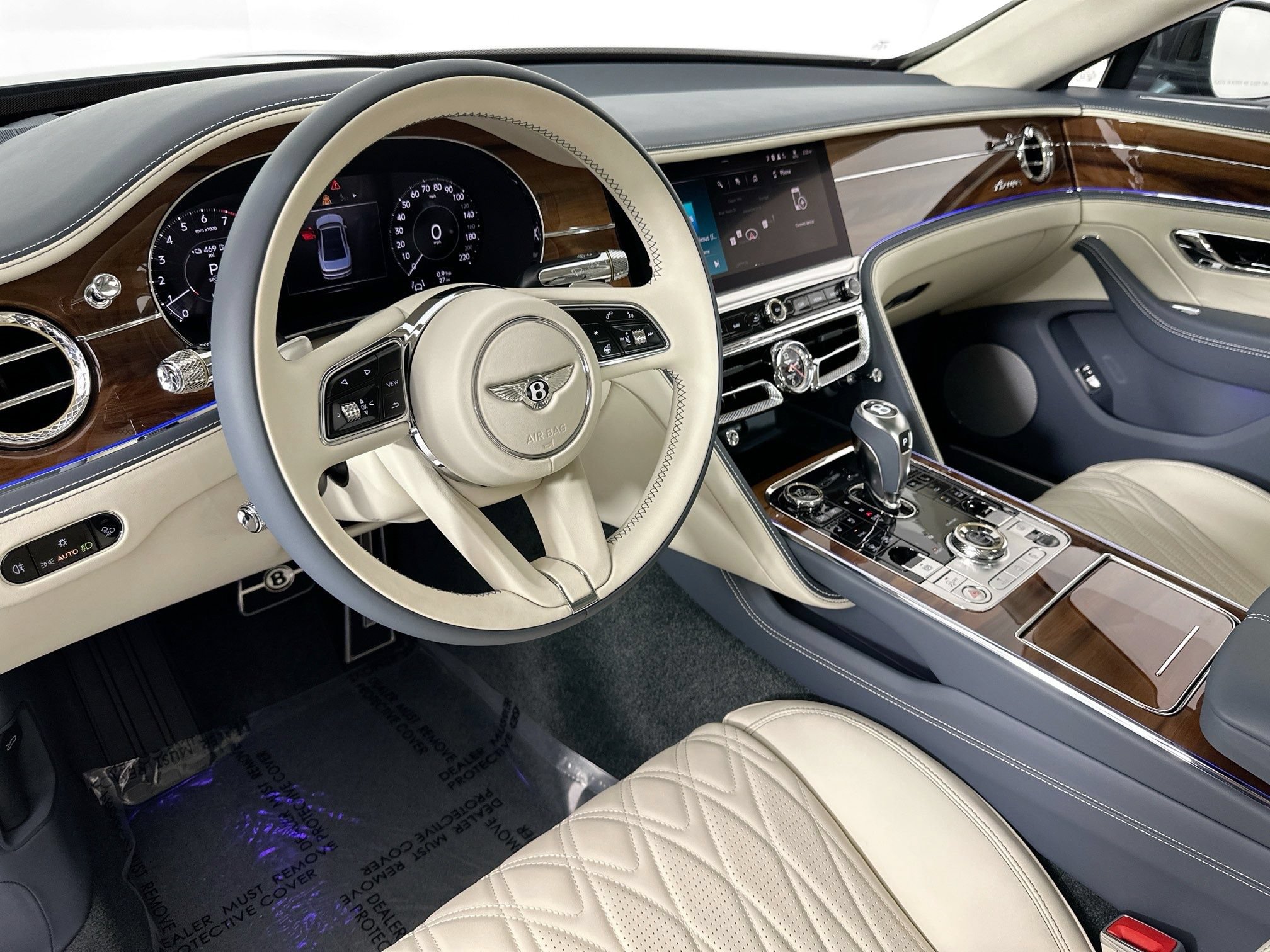 New 2026 Bentley Flying Spur Azure AWD/4WD image 10