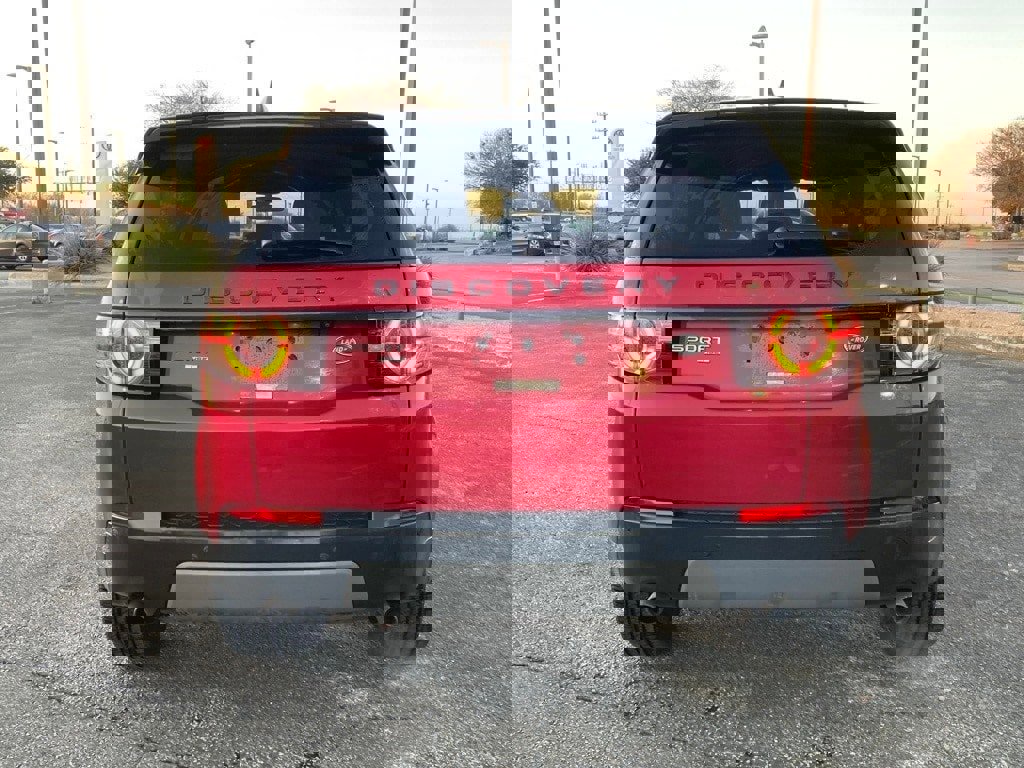 Used 2018 Land Rover Discovery Sport HSE image 6