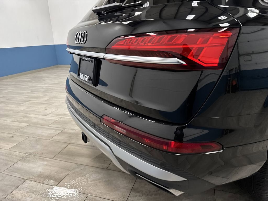 Used 2025 Audi Q7 3.0T Prestige w/ Prestige Package image 37