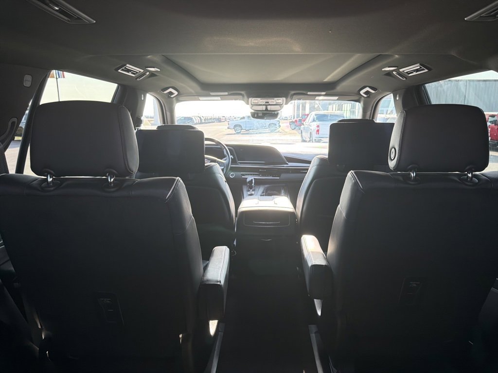 Used 2023 Cadillac Escalade Sport w/ LPO, ONYX Package image 19