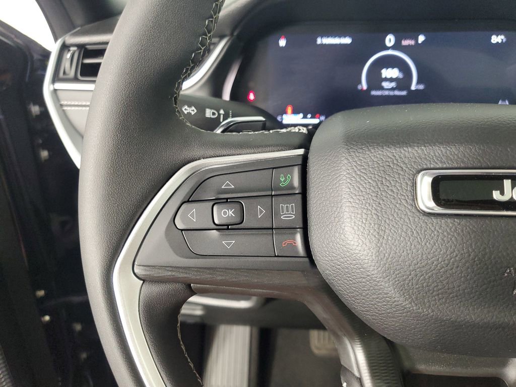 Used 2025 Jeep Grand Cherokee L Altitude image 25