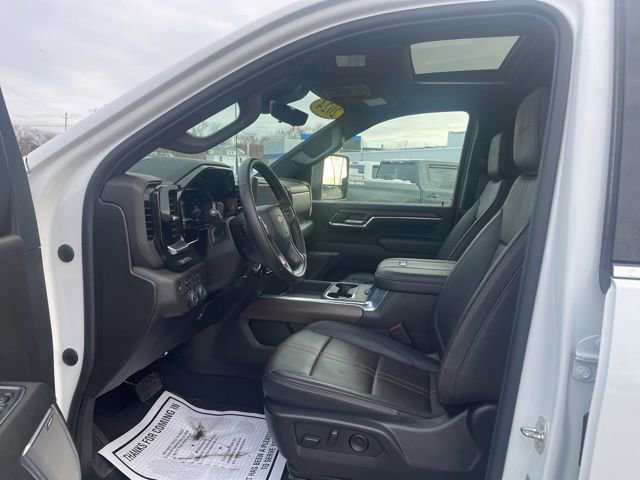 Used 2024 Chevrolet Silverado 3500 High Country w/ Technology Package image 24