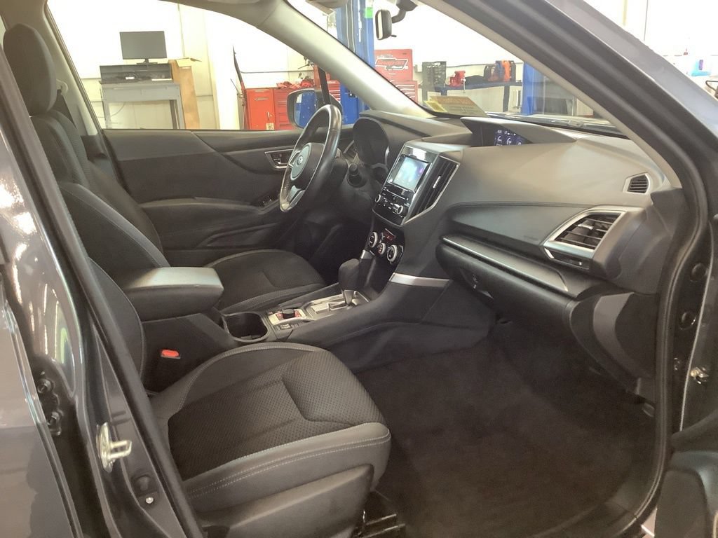 Used 2021 Subaru Forester Premium AWD/4WD image 16