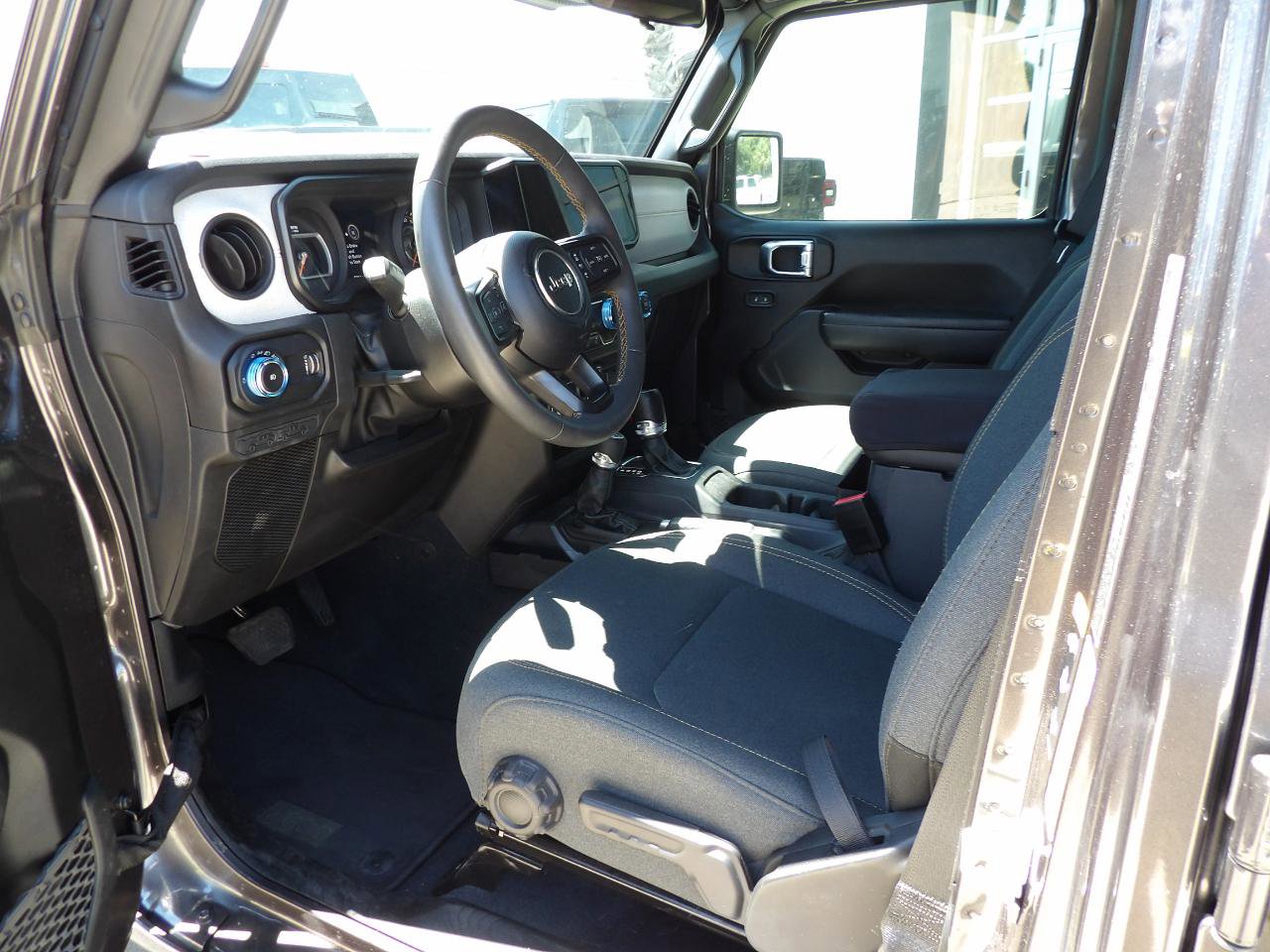 Used 2024 Jeep Wrangler Unlimited Sport image 14