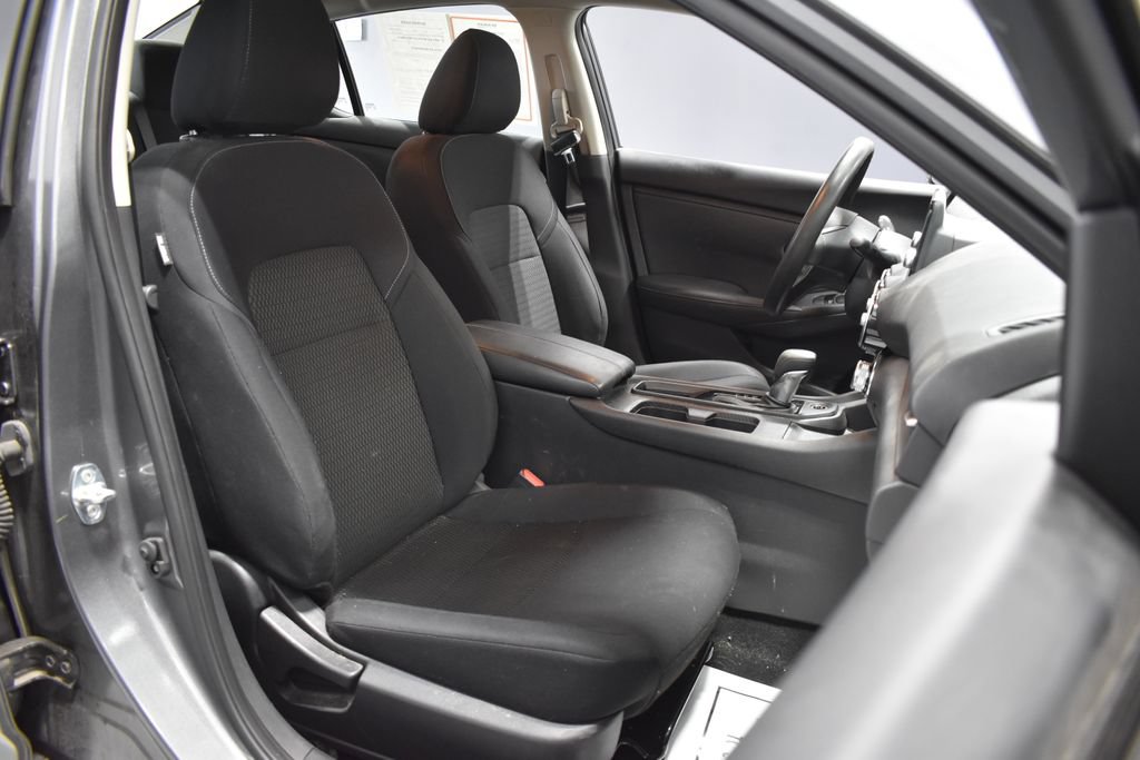Certified 2023 Nissan Sentra S FWD image 14
