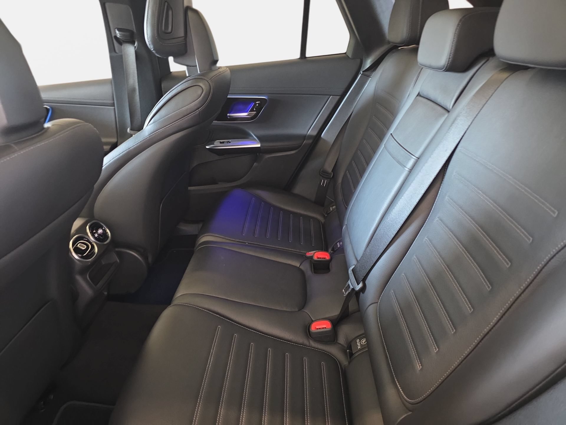 Used 2025 Mercedes-Benz GLC 43 AMG 4MATIC image 14
