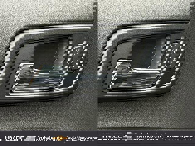 Used 2018 GMC Yukon SLE w/ Convenience Package image 25