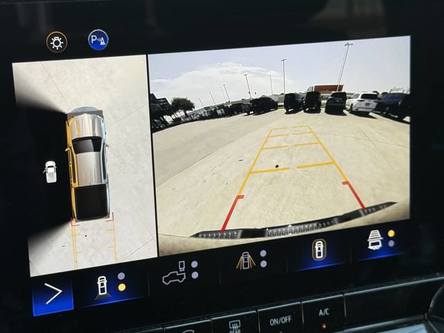 Used 2024 Chevrolet Colorado Trail Boss w/ Technology Package AWD/4WD image 20