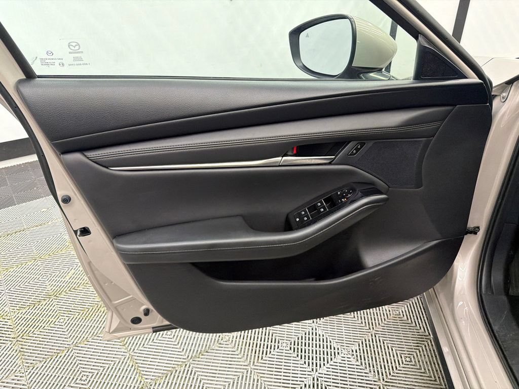 Used 2024 MAZDA MAZDA3 s FWD image 10