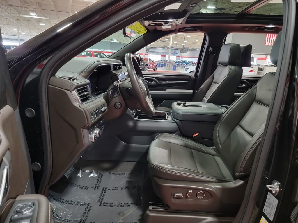Certified 2024 GMC Yukon XL Denali w/ Denali Reserve Package image 16